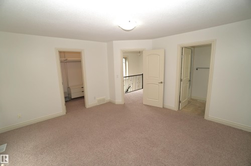 10224 90 Street Nw, Edmonton, AB - Indoor