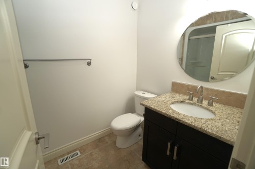10224 90 Street Nw, Edmonton, AB - Indoor Photo Showing Bathroom