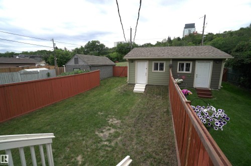 10224 90 Street Nw, Edmonton, AB - Outdoor