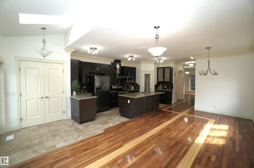 10224 90 Street Nw, Edmonton, AB - Indoor Photo Showing Kitchen