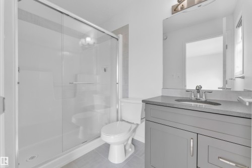 1534 157 Street Sw, Edmonton, AB - Indoor Photo Showing Bathroom