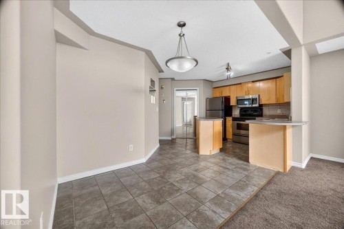 #503 10033 116 St Nw, Edmonton, AB - Indoor Photo Showing Kitchen