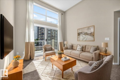 #503 10033 116 St Nw, Edmonton, AB - Indoor Photo Showing Living Room