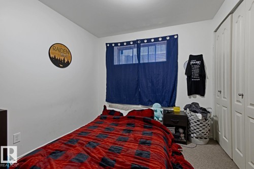 Bedroom featuring light-colored walls and carpet flooring - 3724 163 Avenue Nw, Edmonton, AB - Indoor Photo Showing Bedroom