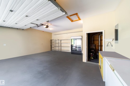 103 Argentia Beach, Rural Wetaskiwin County, AB - Indoor