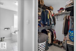 Walk in closet - 