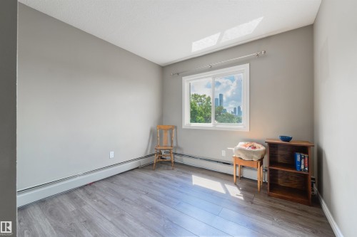 #401 11026 106 St Nw, Edmonton, AB - Indoor Photo Showing Other Room
