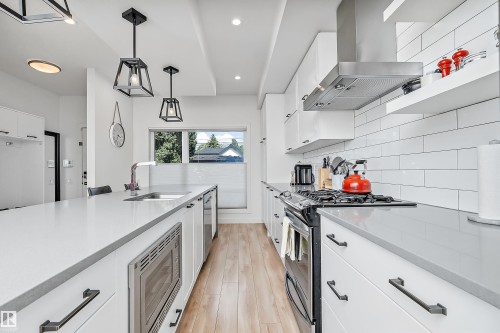 11413 126 Street Nw, Edmonton, AB - Indoor Photo Showing Kitchen With Upgraded Kitchen