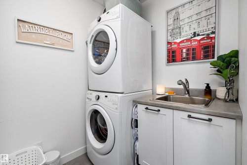 11413 126 Street Nw, Edmonton, AB - Indoor Photo Showing Laundry Room