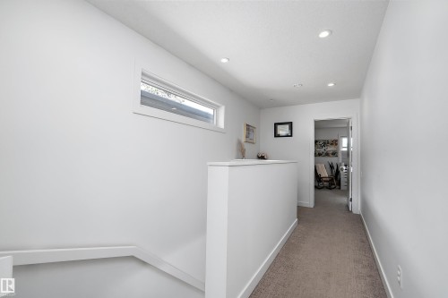11413 126 Street Nw, Edmonton, AB - Indoor Photo Showing Other Room