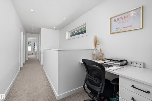 11413 126 Street Nw, Edmonton, AB - Indoor Photo Showing Office
