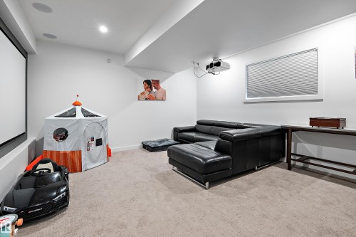 11413 126 Street Nw, Edmonton, AB - Indoor Photo Showing Other Room