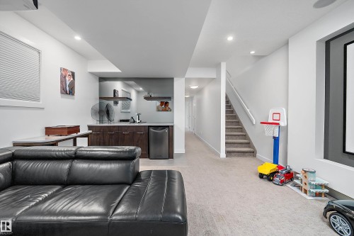 11413 126 Street Nw, Edmonton, AB - Indoor