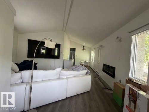 11837 Fort Rd Nw, Edmonton, AB 