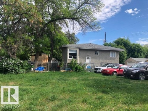 11837 Fort Rd Nw, Edmonton, AB 