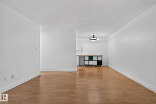 #108 10520 80 Av Nw, Edmonton, AB - Indoor Photo Showing Other Room