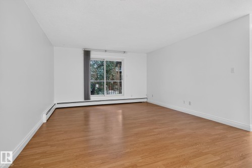 #108 10520 80 Av Nw, Edmonton, AB - Indoor Photo Showing Other Room