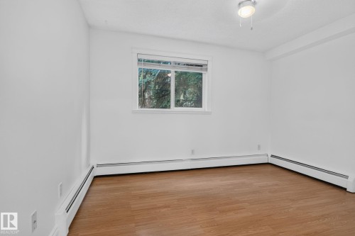 #108 10520 80 Av Nw, Edmonton, AB - Indoor Photo Showing Other Room