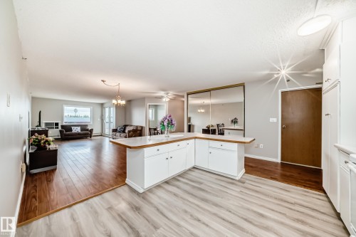 311 4906 47 Avenue, Leduc, AB - Indoor Photo Showing Kitchen With Double Sink