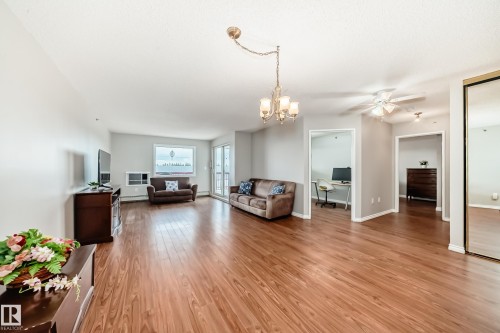 311 4906 47 Avenue, Leduc, AB - Indoor Photo Showing Living Room