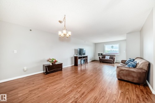 311 4906 47 Avenue, Leduc, AB - Indoor