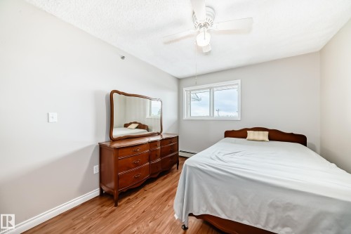 311 4906 47 Avenue, Leduc, AB - Indoor Photo Showing Bedroom