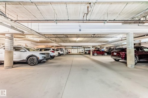 311 4906 47 Avenue, Leduc, AB - Indoor Photo Showing Garage