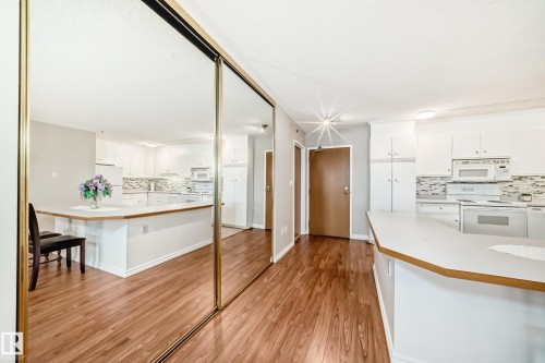 311 4906 47 Avenue, Leduc, AB - Indoor Photo Showing Dining Room