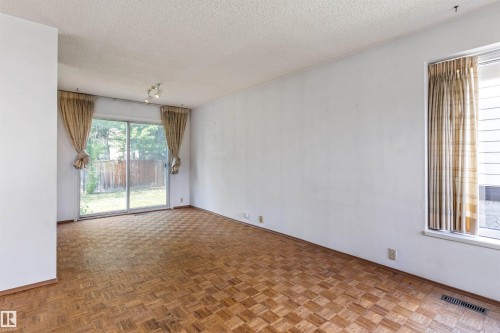 17912 77 Avenue, Edmonton, AB 