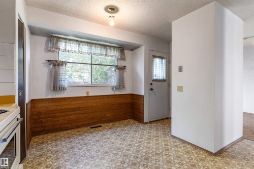 17912 77 Avenue, Edmonton, AB 