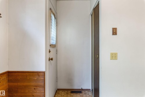 17912 77 Avenue, Edmonton, AB 