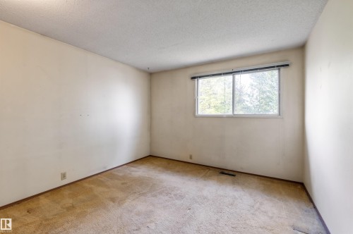 17912 77 Avenue, Edmonton, AB 