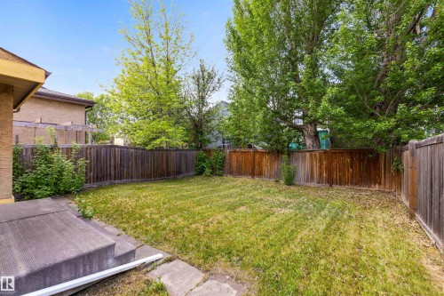 17912 77 Avenue, Edmonton, AB 