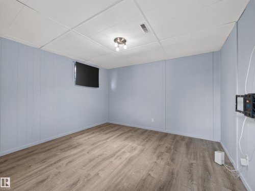 14031 63 Street Nw, Edmonton, AB - Indoor Photo Showing Other Room