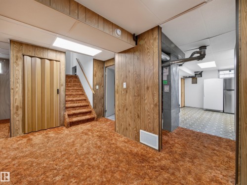 14031 63 Street Nw, Edmonton, AB - Indoor
