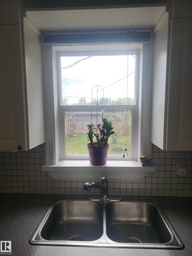 4743 47 Street, Onoway, AB - Indoor Photo Showing Kitchen With Double Sink