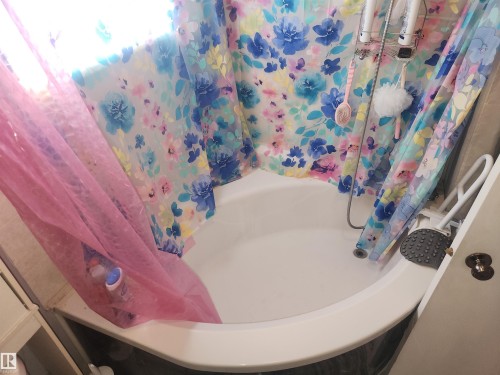 4743 47 Street, Onoway, AB - Indoor Photo Showing Other Room