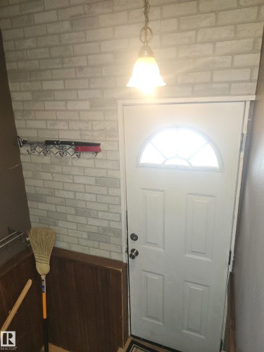 4743 47 Street, Onoway, AB - Indoor Photo Showing Other Room