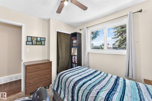 3724 54 Street, Wetaskiwin, AB - Indoor Photo Showing Bedroom