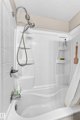 3724 54 Street, Wetaskiwin, AB - Indoor Photo Showing Bathroom