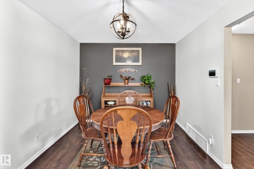 3724 54 Street, Wetaskiwin, AB - Indoor Photo Showing Dining Room