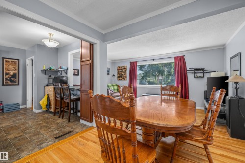10534 163 Street Nw, Edmonton, AB - Indoor Photo Showing Dining Room