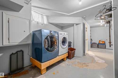 10534 163 Street Nw, Edmonton, AB - Indoor Photo Showing Laundry Room