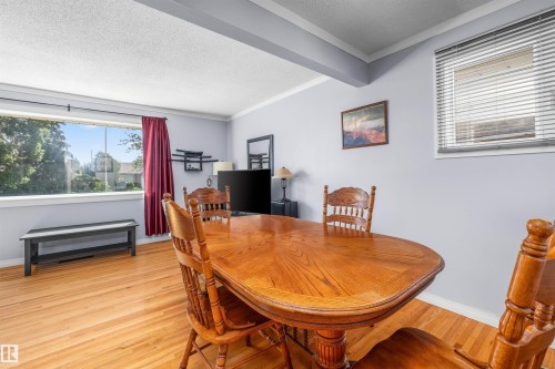 10534 163 Street Nw, Edmonton, AB - Indoor