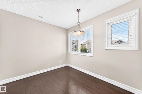 5321 3 Avenue Sw, Edmonton, AB - Indoor Photo Showing Other Room