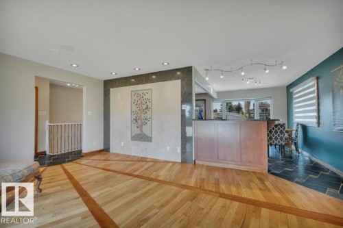 6960 21 Avenue Nw, Edmonton, AB - Indoor Photo Showing Other Room