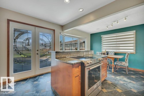 6960 21 Avenue Nw, Edmonton, AB - Indoor