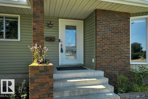 6960 21 Avenue Nw, Edmonton, AB - Outdoor With Exterior