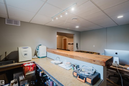 10623 76 Avenue Nw, Edmonton, AB - Indoor Photo Showing Other Room
