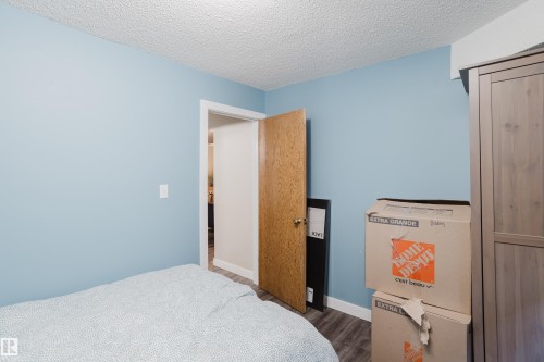 10623 76 Avenue Nw, Edmonton, AB - Indoor Photo Showing Bedroom